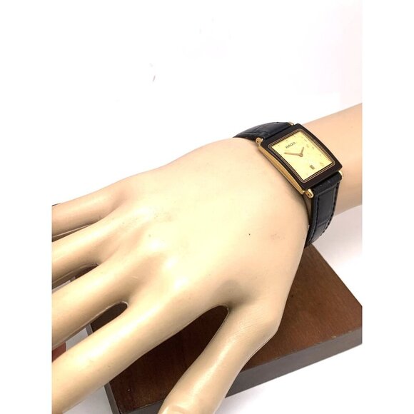 Rado Women\'s Watch 160.0381.3 Diastar Swiss Quartz Gold Black Leather Tank 24mm